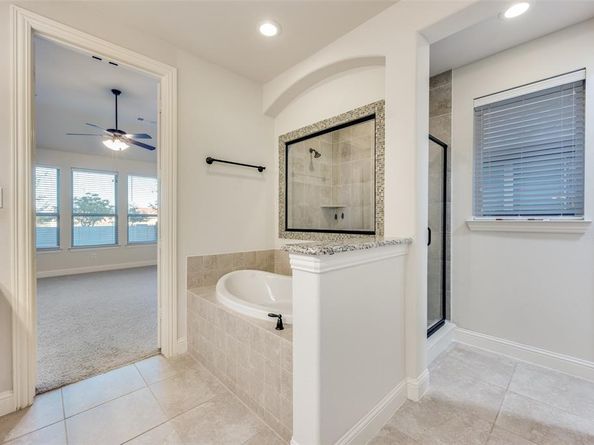 6142  Hollywood Drive , Irving Texas 75039