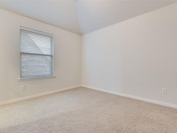 6142  Hollywood Drive , Irving Texas 75039