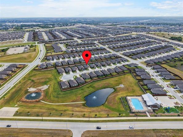 9621  Cherryville Road , Fort Worth Texas 76108