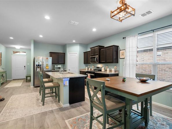 9621  Cherryville Road , Fort Worth Texas 76108