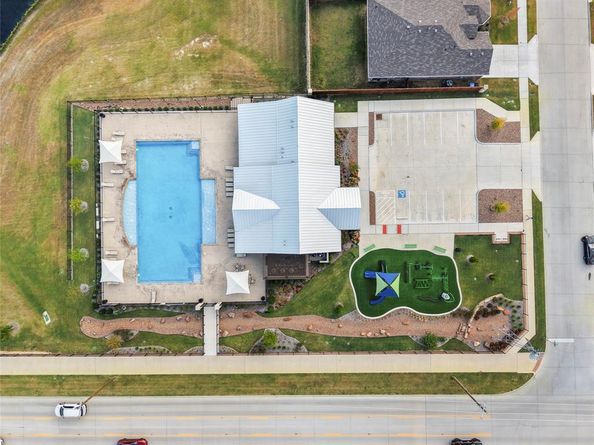9621  Cherryville Road , Fort Worth Texas 76108