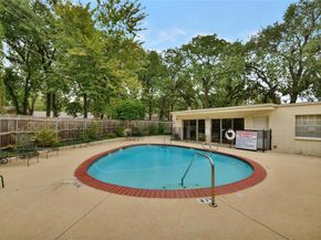 1401  Forest Edge Drive  21, Arlington Texas 76013