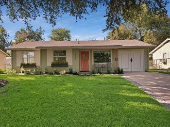 12135  Oberlin Drive 