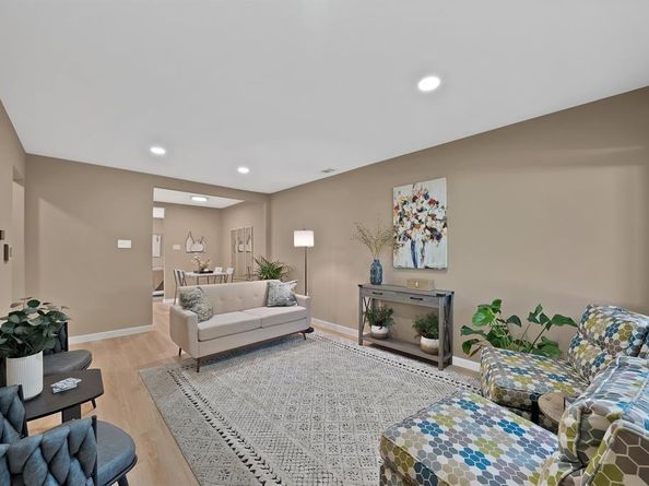 12135  Oberlin Drive , Dallas Texas 75243
