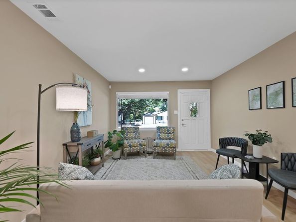 12135  Oberlin Drive , Dallas Texas 75243