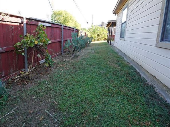 5700  Roundup Trail , Arlington Texas 76017