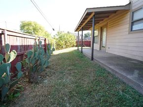 5700  Roundup Trail , Arlington Texas 76017