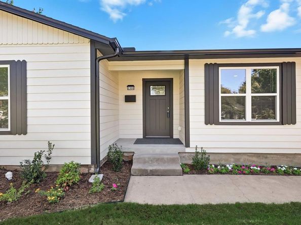 2300  Cunningham Street , Irving Texas 75062