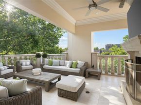 2908  Hood Street , Dallas Texas 75219