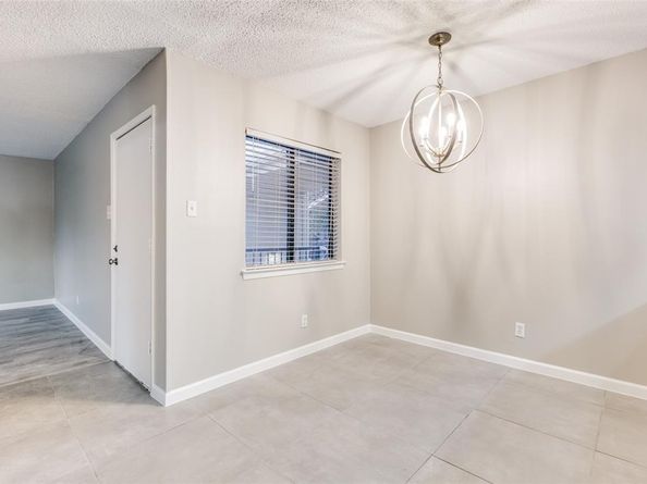 5833  Harvest Hill Road  2071, Dallas Texas 75230