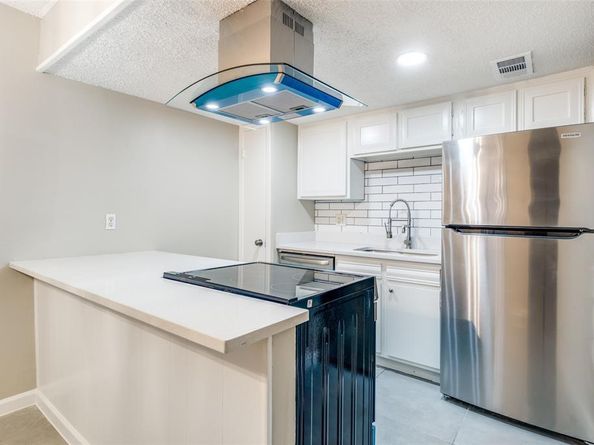 5833  Harvest Hill Road  2071, Dallas Texas 75230