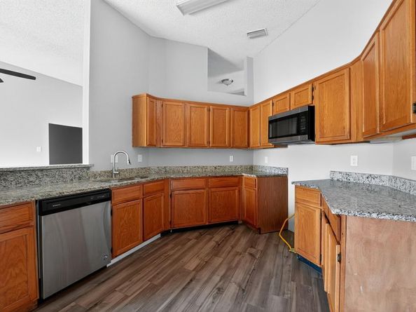 904  Breckenridge Drive , DeSoto Texas 75115