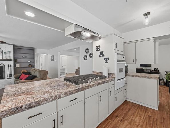 1711  Barton Drive , Arlington Texas 76010