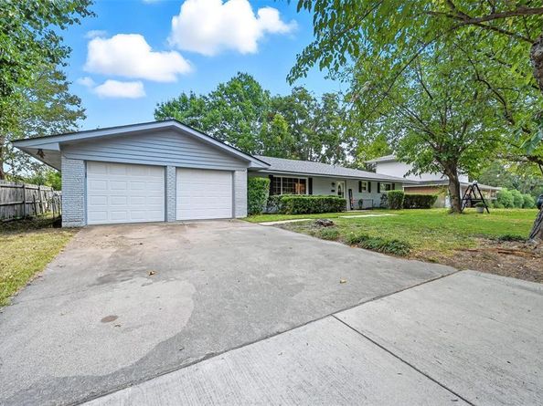 1711  Barton Drive , Arlington Texas 76010