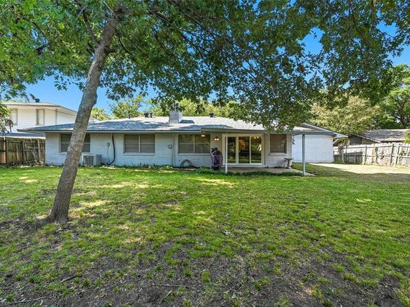 1711  Barton Drive , Arlington Texas 76010