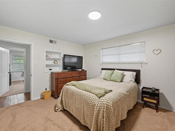 1711  Barton Drive , Arlington Texas 76010