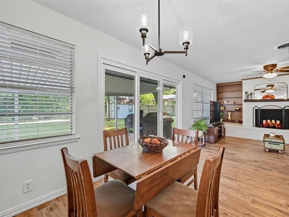 1711  Barton Drive , Arlington Texas 76010
