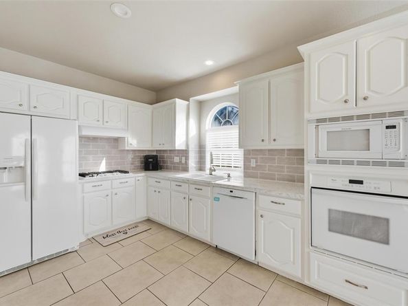 3  Bryan Court , Mansfield Texas 76063