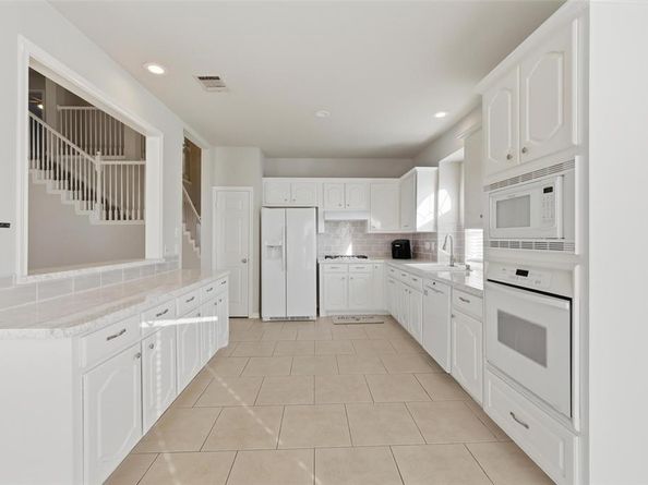 3  Bryan Court , Mansfield Texas 76063