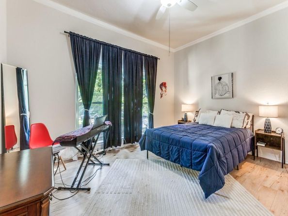 10436  High Hollows Drive  243, Dallas Texas 75230