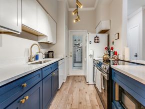 10436  High Hollows Drive  243, Dallas Texas 75230