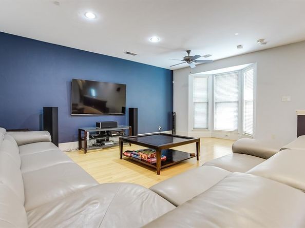 6319  Turner Way , Dallas Texas 75230