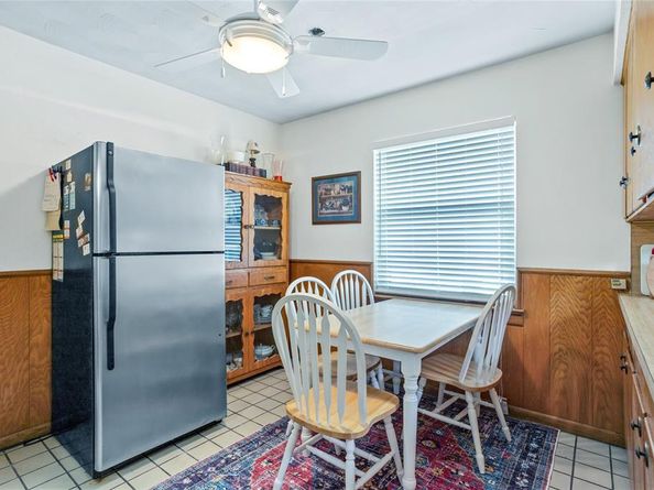 1012  Walnut Drive , Arlington Texas 76012