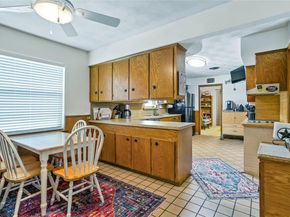 1012  Walnut Drive , Arlington Texas 76012