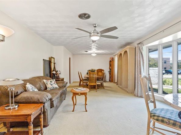 1012  Walnut Drive , Arlington Texas 76012