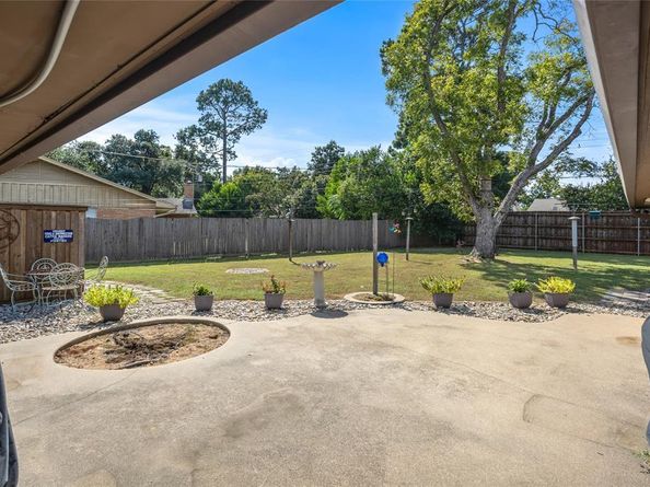 1012  Walnut Drive , Arlington Texas 76012