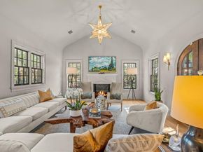 2336  Medford Court E, Fort Worth Texas 76109