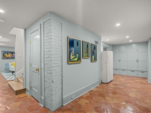 2336  Medford Court E, Fort Worth Texas 76109