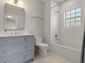 2336  Medford Court E, Fort Worth Texas 76109