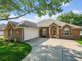 5005  Hopewell Drive , Garland Texas 75043