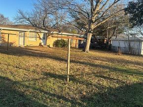 1913  Hilltop Drive , Garland Texas 75042