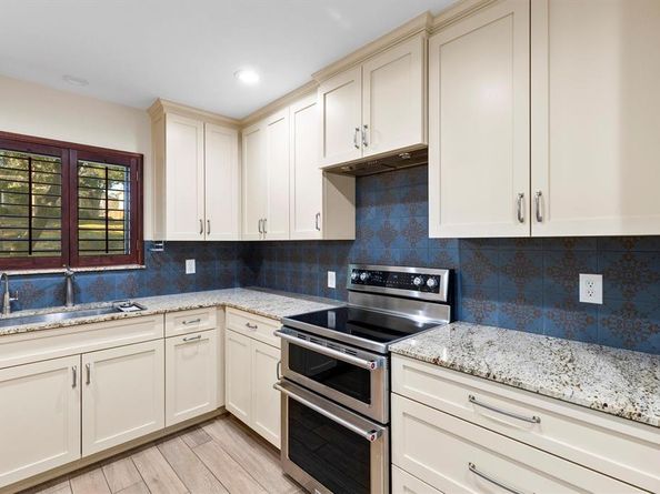 7708  Lemmonwood Drive , Dallas Texas 75231