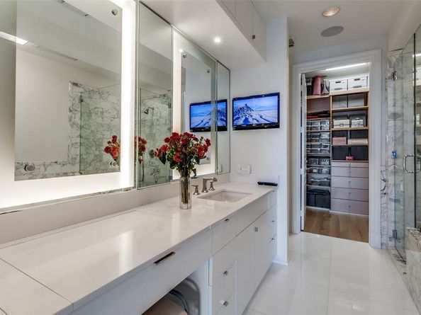 3505  Turtle Creek Boulevard  17E, Dallas Texas 75219