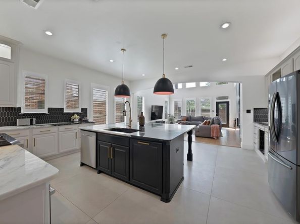 1244  Grant Avenue , Lantana Texas 76226