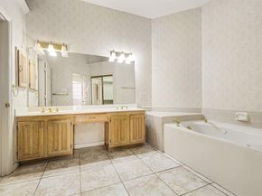 1005  Creek Bend , Carrollton Texas 75007