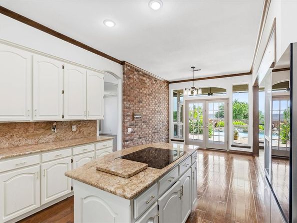 1003 N Wiltshire Drive , Carrollton Texas 75007