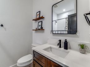 2146  Roanoke Avenue , Dallas Texas 75235