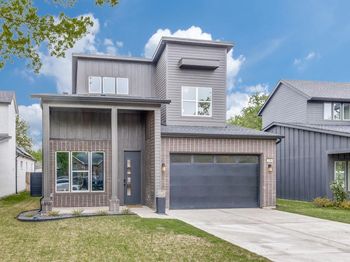 2146  Roanoke Avenue 