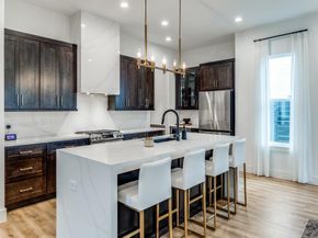 2146  Roanoke Avenue , Dallas Texas 75235