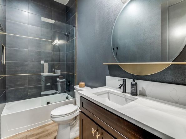 2146  Roanoke Avenue , Dallas Texas 75235