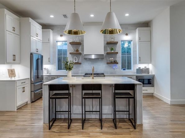 1018  Cristler Avenue , Dallas Texas 75223