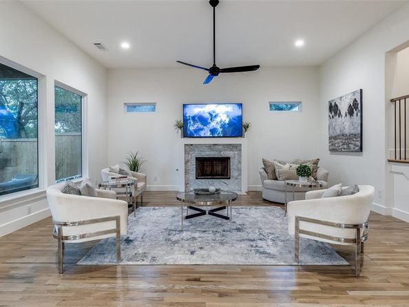 1018  Cristler Avenue , Dallas Texas 75223