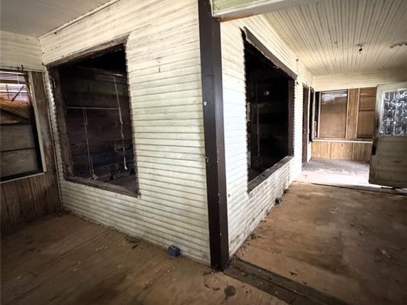 1136 E Leuda Street , Fort Worth Texas 76104