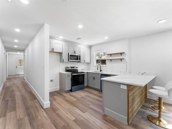2730 Gladstone, Dallas Texas 75211
