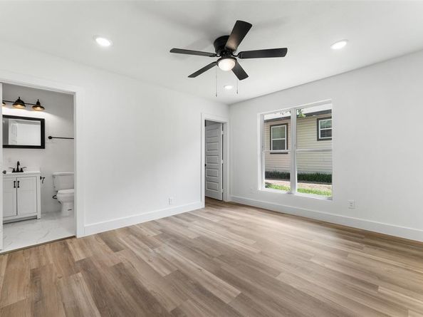 2730 Gladstone, Dallas Texas 75211