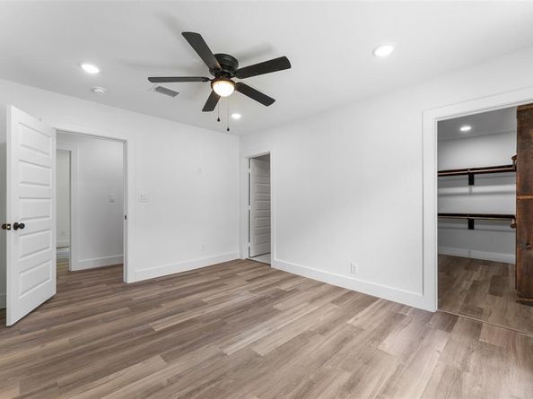 2730 Gladstone, Dallas Texas 75211